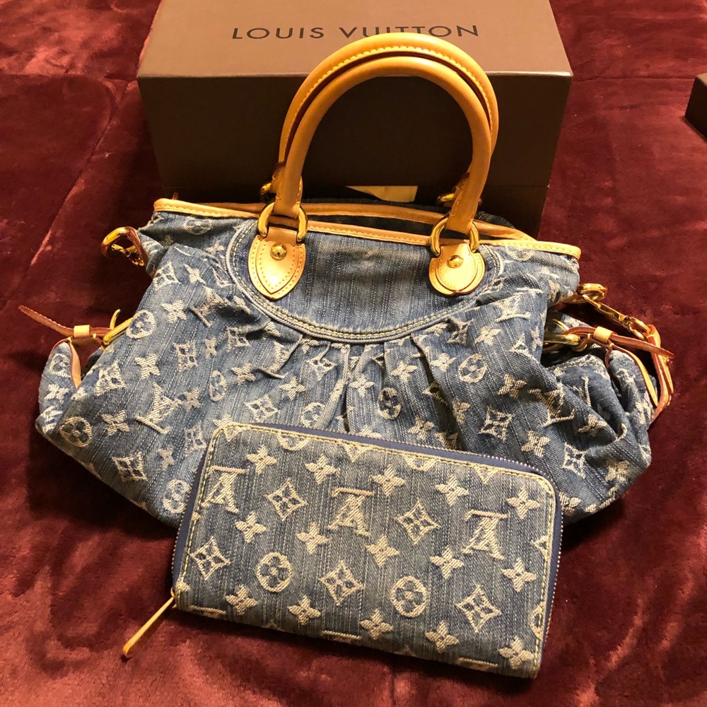 💯% Authentic vintage Louis Vuitton Denim Ed